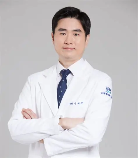 Dr. Lee Min-jae